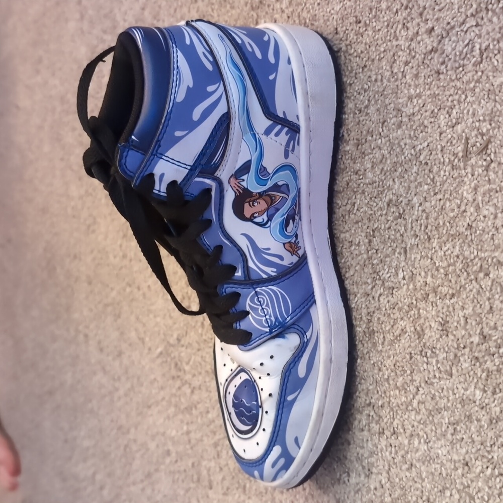 Katara High tops size 36
